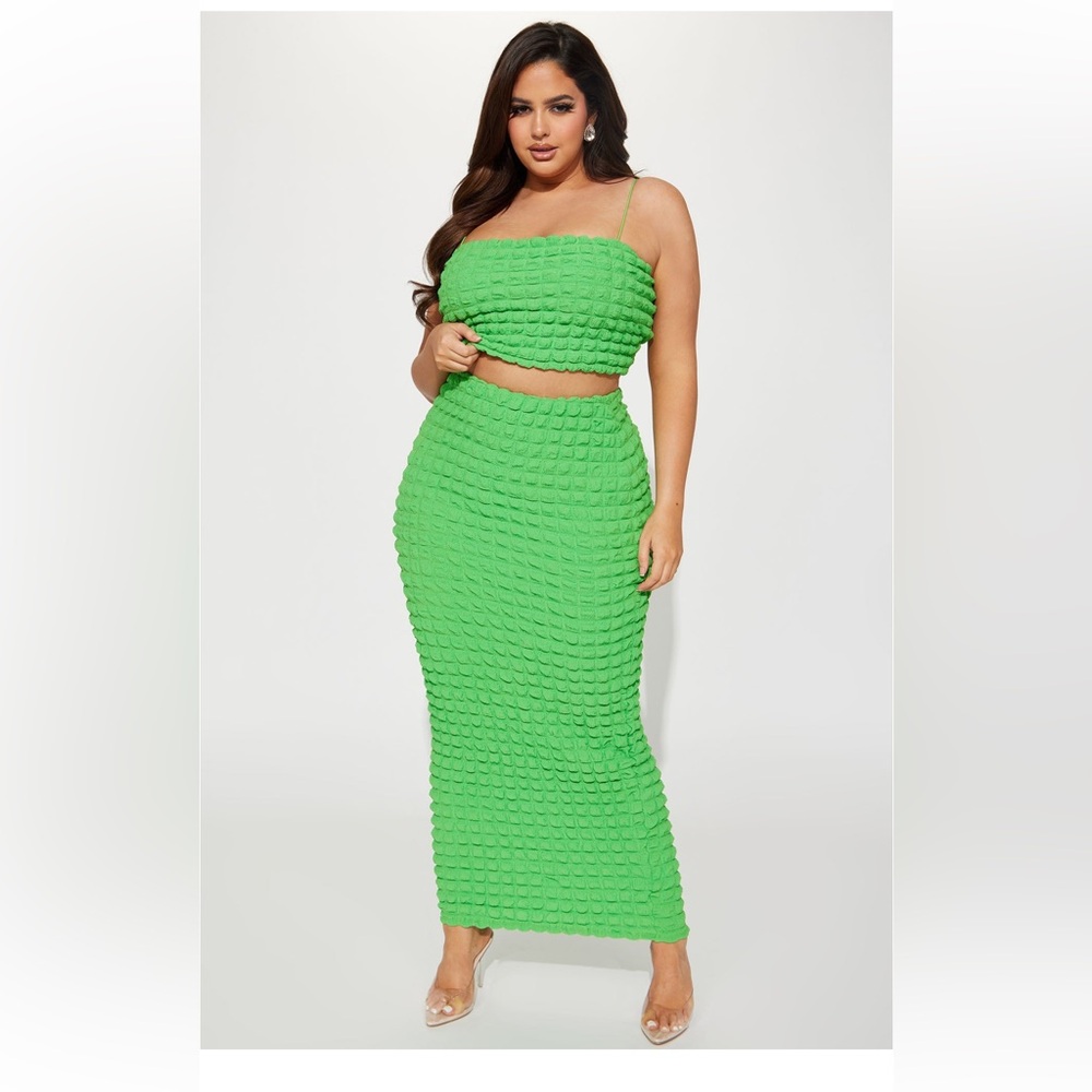 Always bold bubble skirt set! Size 1X! BNWT! Fashion Nova ✅✅